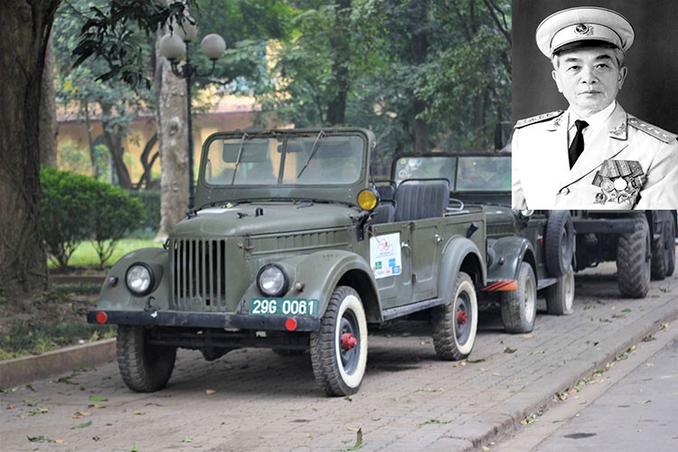 Mot nguoi tang xe GAZ 69 toi gia dinh Dai tuong Vo Nguyen Giap-Hinh-8