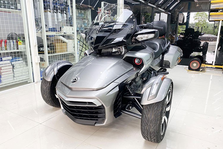 Ngam Can-Am Spyder F3-S gia khong duoi 1 ty dong o Ha Noi