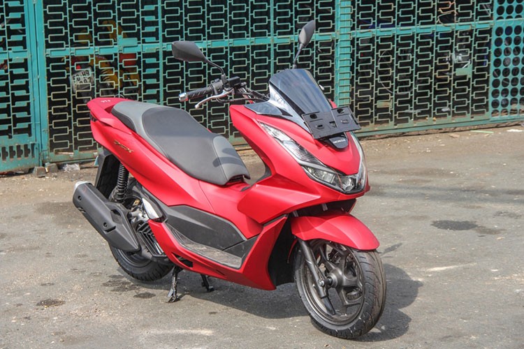 Ngam Honda PCX 160 dau tien ve Viet Nam gia hon 80 trieu dong?