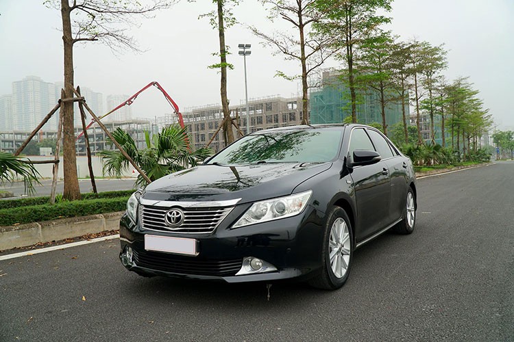 Can canh Toyota Camry 2014x ban hon 600 trieu o Ha Noi-Hinh-11