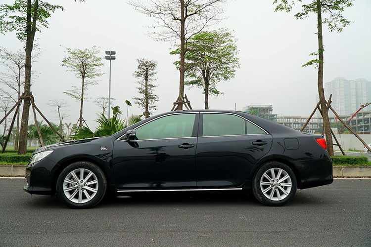 Can canh Toyota Camry 2014x ban hon 600 trieu o Ha Noi-Hinh-2