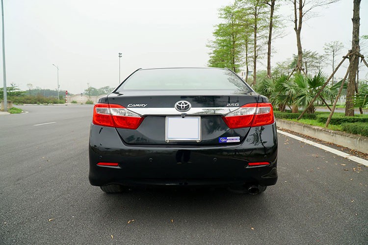 Can canh Toyota Camry 2014x ban hon 600 trieu o Ha Noi-Hinh-4