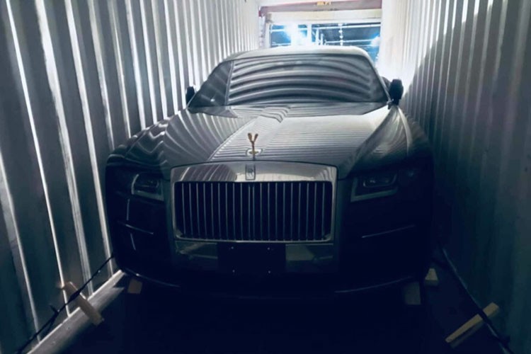 Can canh Rolls-Royce Ghost the he moi vua co mat o Viet Nam