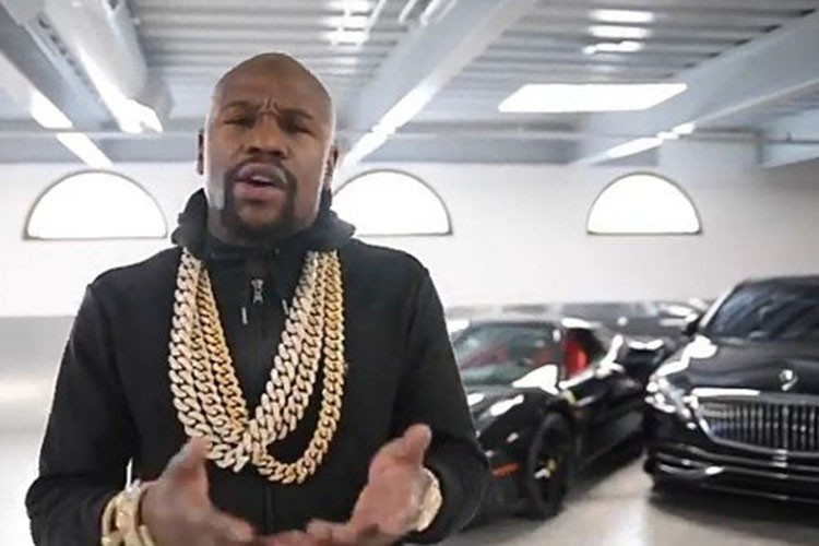 Floyd Mayweather khoe dan sieu xe khung 16 chiec cung mau