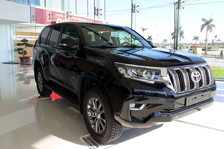 Toyota Land Cruiser Prado giam gia den 100 trieu