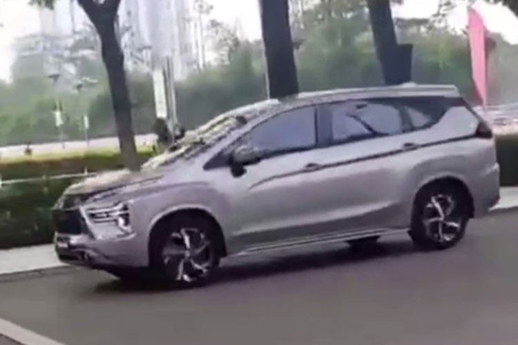 Mitsubishi Xpander 2022 bat ngo 