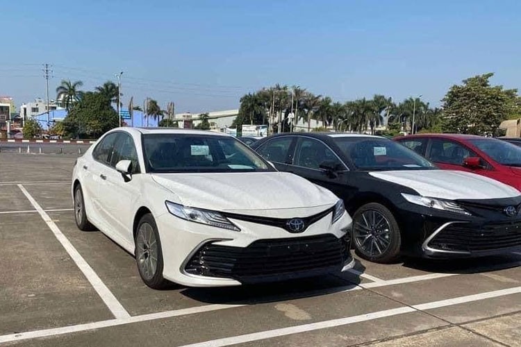 Toyota Camry 2022 cap ben tai Viet Nam, gia ban co the tang manh