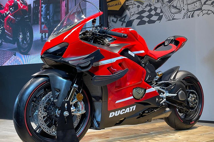 Dai gia Minh Nhua chi 6 ty de mua Ducati Superleggera V4-Hinh-2