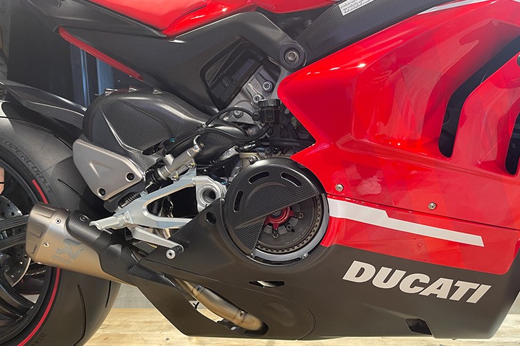 Dai gia Minh Nhua chi 6 ty de mua Ducati Superleggera V4-Hinh-9