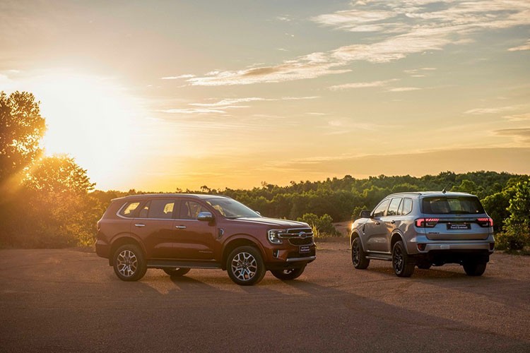 Ngam Ford Everest 2022 moi tai Viet Nam gia tu 1,099 ty dong