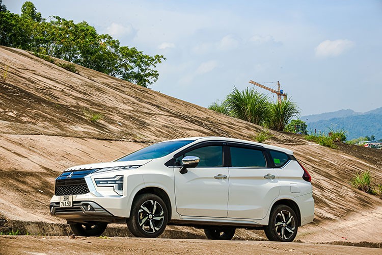 Mitsubishi Xpander 2022 7 cho vuot ngoai mong doi-Hinh-5