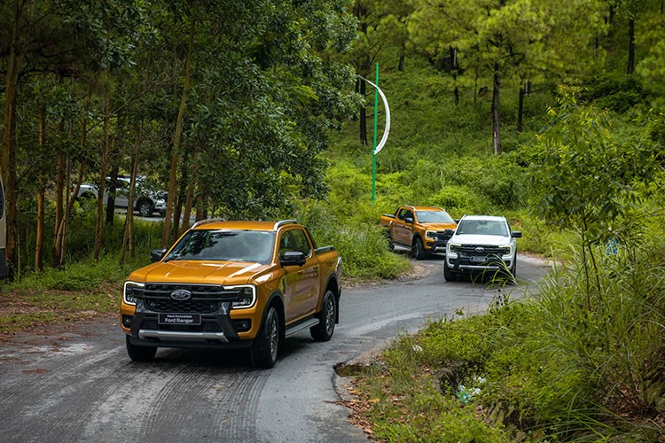 Ngam Ford Ranger 2023 tro lai Viet Nam voi nang cap triet de-Hinh-3