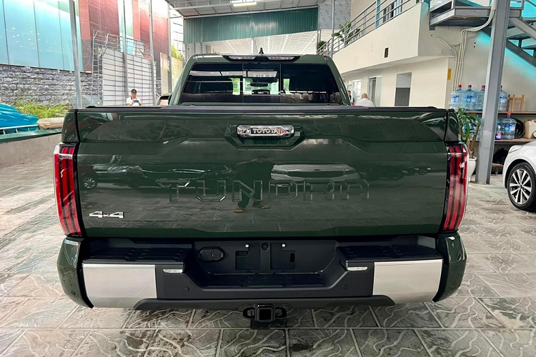 Chu xe Toyota Tundra 2022 hon 4,5 ty bam trung bien so ngu quy 4-Hinh-5