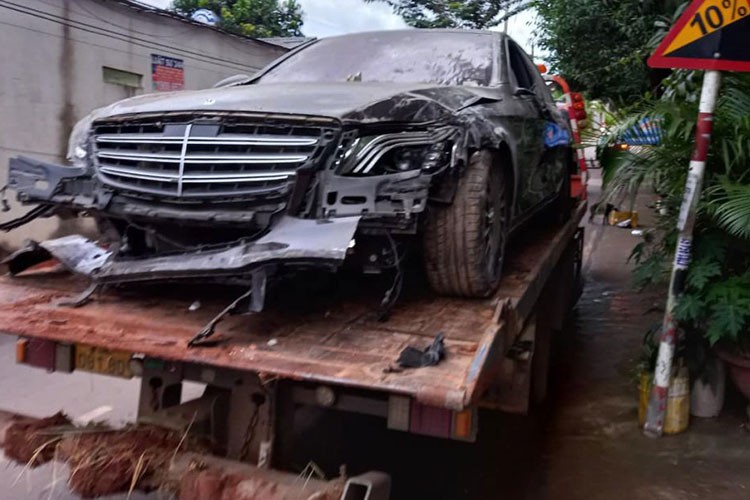 Mercedes-Benz S450 bi tai nan cua dai gia Binh Duong rao ban 2 ty-Hinh-9