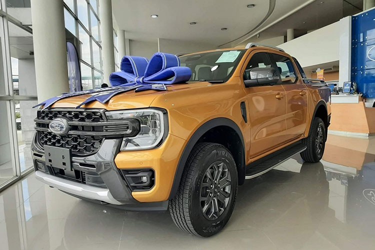 Ford Ranger them ban Sport tai Viet Nam gia 864 trieu dong-Hinh-2