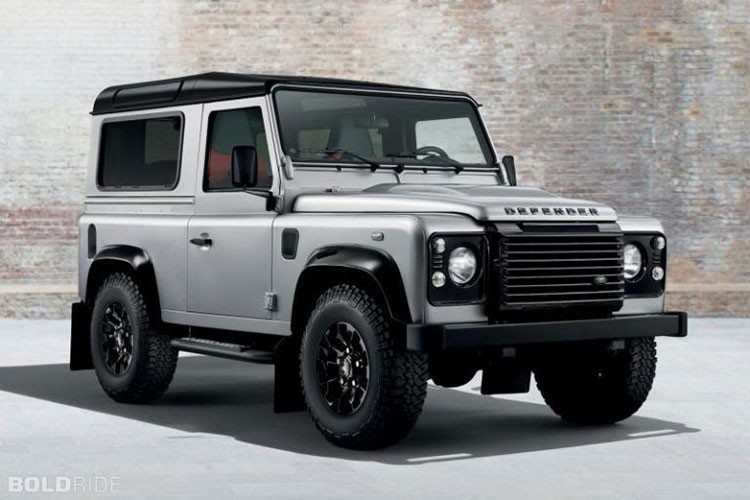 Vi sao Land Rover Defender va Range Rover bi trieu hoi toan cau?