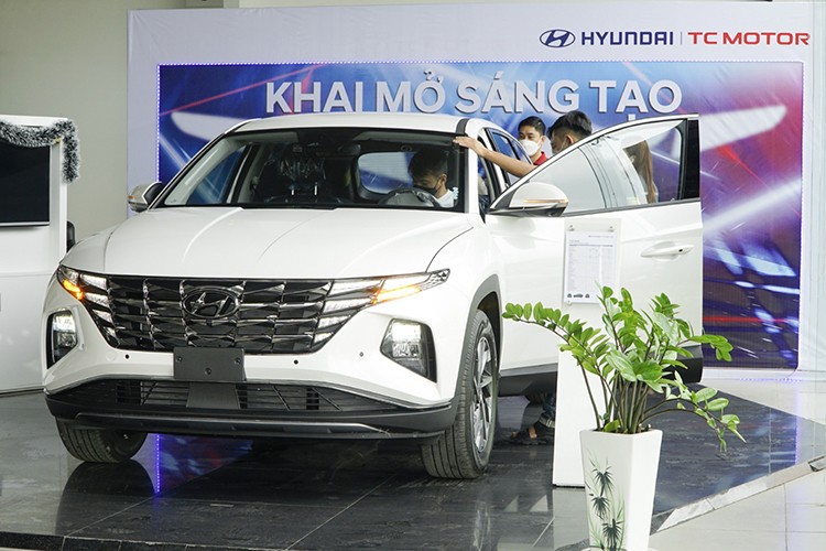 Hyundai SantaFe va Tucson tai Viet Nam duoc tang gia ban-Hinh-13