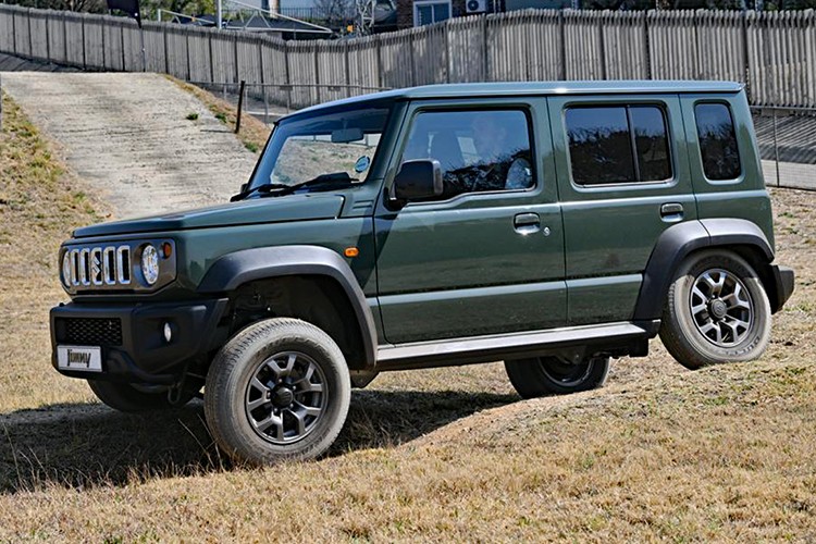 Suzuki Jimny 5 cua tu 681 trieu dong Dong Nam A, co ve Viet Nam?-Hinh-11