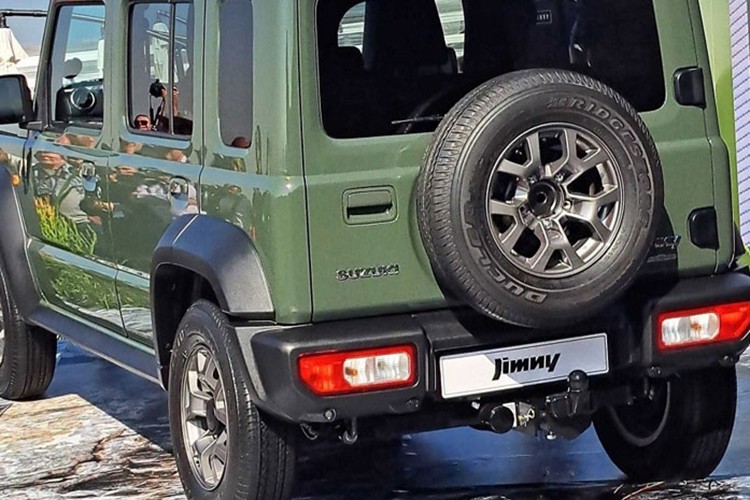 Suzuki Jimny 5 cua tu 681 trieu dong Dong Nam A, co ve Viet Nam?-Hinh-4