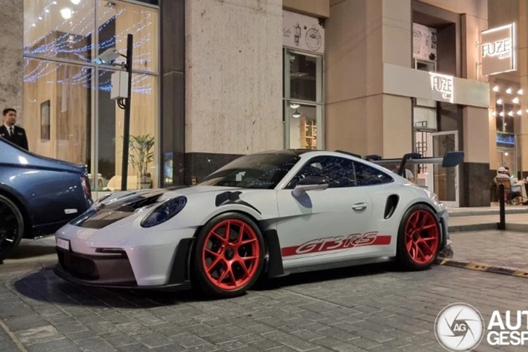 Chiec Porsche 911 GT3 RS mang bien so X1 co gia khung