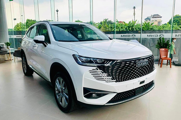 Dai ly dang giam 150 trieu cho xe Haval H6