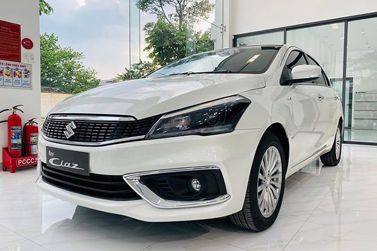 Nguoi mua Suzuki Ciaz duoc giam gan 105 trieu dong