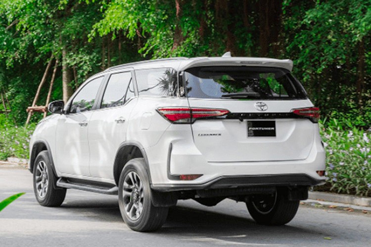 Toyota Fortuner 2024 nang cap tu 1,05 ty co gi khac biet?-Hinh-2