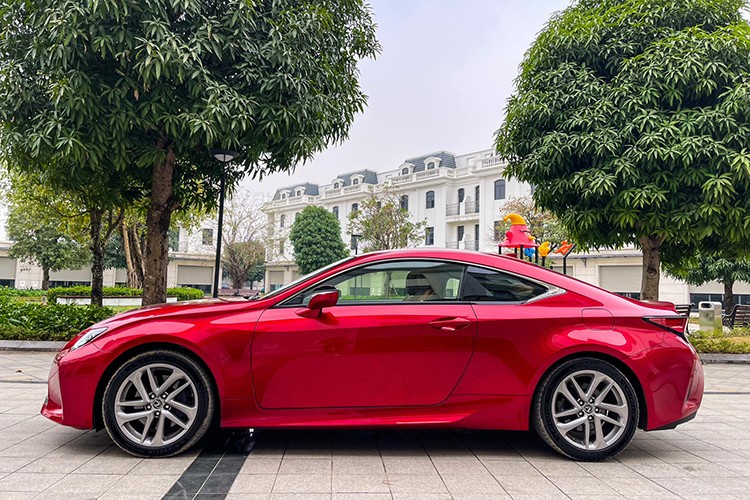 Lexus RC 300 doi 2019, ODO 9.000 km co gia 1,9 ty-Hinh-2