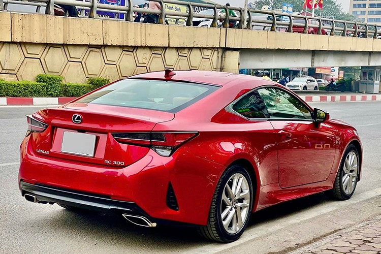 Lexus RC 300 doi 2019, ODO 9.000 km co gia 1,9 ty-Hinh-3