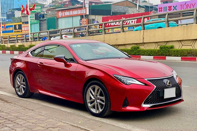 Lexus RC 300 doi 2019, ODO 9.000 km co gia 1,9 ty