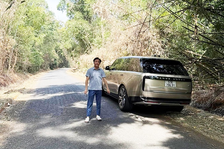 Cuong Do La va Range Rover hon 10 ty bi lac duong