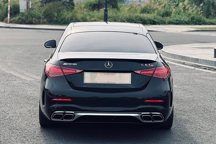 Mercedes-AMG C63 S E Performance doi 2024 rao ban re hon mua moi ca ty dong-Hinh-11