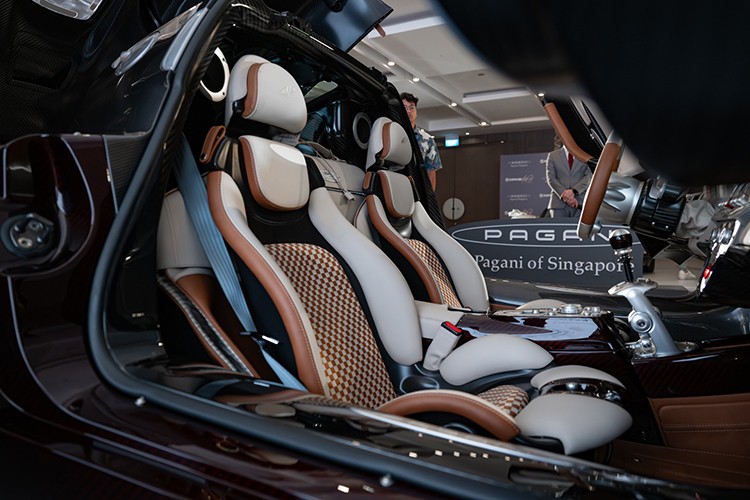 Dai gia Minh Nhua di ngam Pagani Utopia Roadster gia 378 ty-Hinh-6