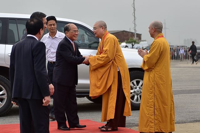 Hang ngan nguoi ve du Dai le Phat dan Lien Hop Quoc - Vesak 2019-Hinh-2