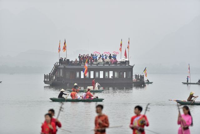 Hang ngan nguoi ve du Dai le Phat dan Lien Hop Quoc - Vesak 2019-Hinh-4