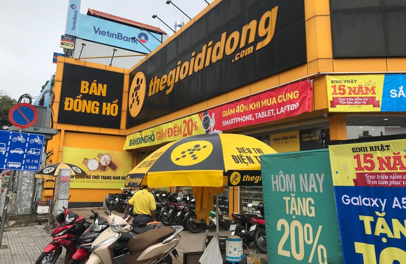 Vi sao The gioi Di Dong giam muc tieu lai rong hon 1.000 ty dong?