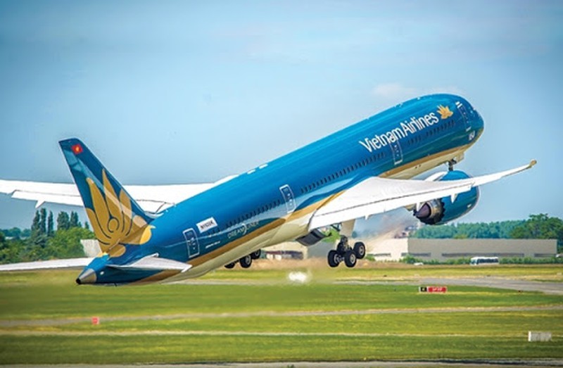 Co dong Vietnam Airlines thong qua phuong an huy dong 8.000 ty de tra no