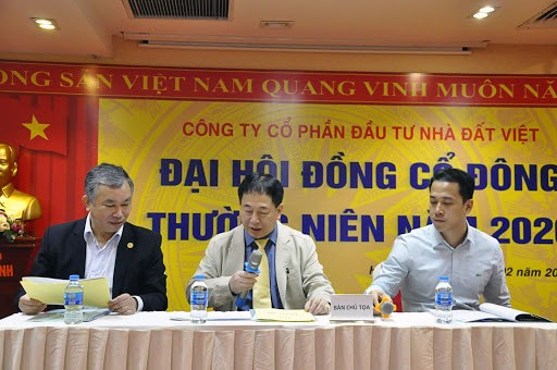 Nha Dat Viet (PVL) noi gi ve y kien luu y cua kiem toan?