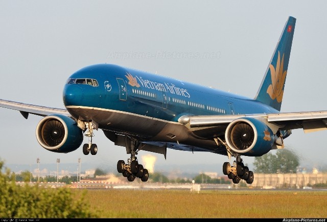 Vietnam Airlines vua bi phat 170 trieu dong do vi pham trong chung khoan