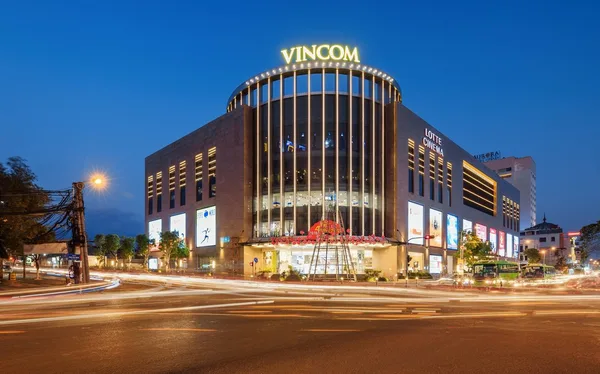 Vincom Retail lai 9 thang dat 1.944 ty dong, hoan thanh 80% ke hoach