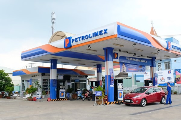 Vi sao Petrolimex dieu chinh giam den 90% ke hoach lai nam nay?