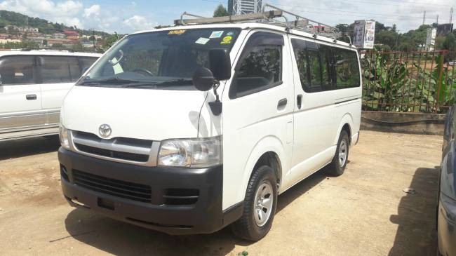 Sắp thanh lý loạt xe sang Toyota, Mazda, Lexus, Camry với giá rẻ bèo Sap thanh ly loat xe sang Toyota, Mazda, Lexus, Camry voi gia re beo