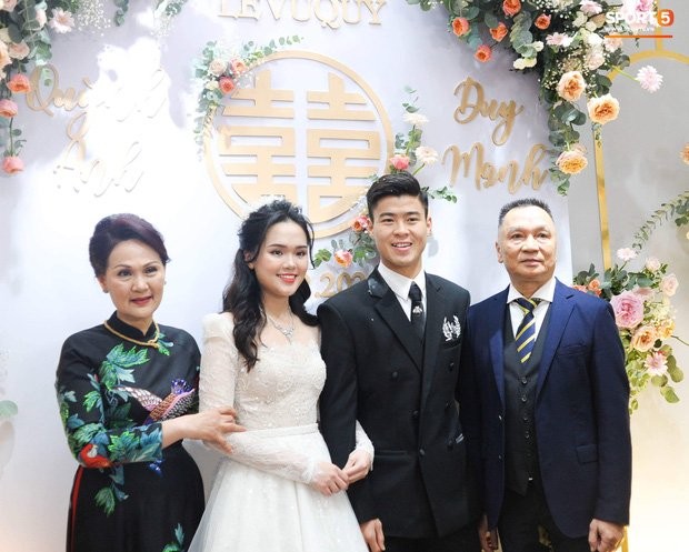 Cuoc song giau sang cac nang WAGs cua cau thu Viet-Hinh-2