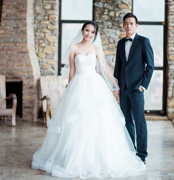 Cuoc song giau sang cac nang WAGs cua cau thu Viet-Hinh-5