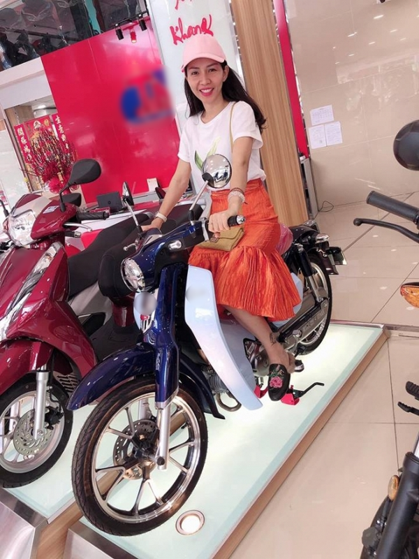 Nhung mon qua Valentine 2020 xa xi nhat cua sao Viet-Hinh-7