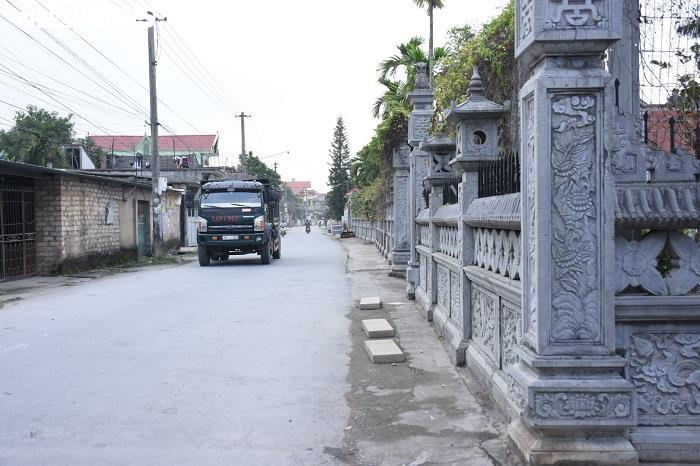 Biet phu hoanh trang cua gia dinh benh nhan Covid thu 17 Nguyen Hong Nhung-Hinh-3