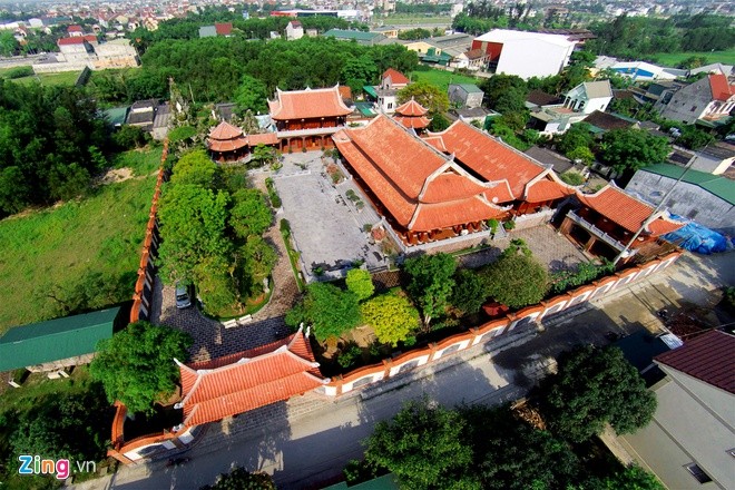 Can canh loat biet phu go tram ty cua dai gia xu Nghe