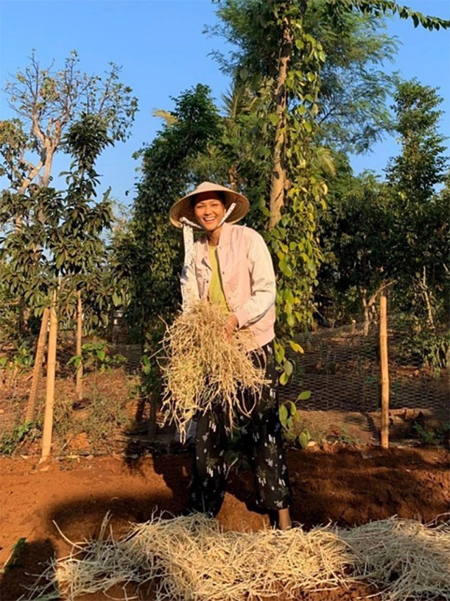 Tu ngay dang quang Hoa hau toi nay H'Hen Nie giau co nao?-Hinh-8