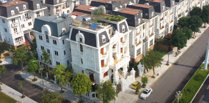 Vào thăm lâu đài 28 tỷ của đại gia Hà Nội - Hình 2 Vao tham lau dai 28 ty cua dai gia Ha Noi-Hinh-2