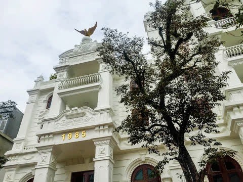 Tram tro biet thu do so nhu lau dai cua nu dai gia Phu Tho-Hinh-2